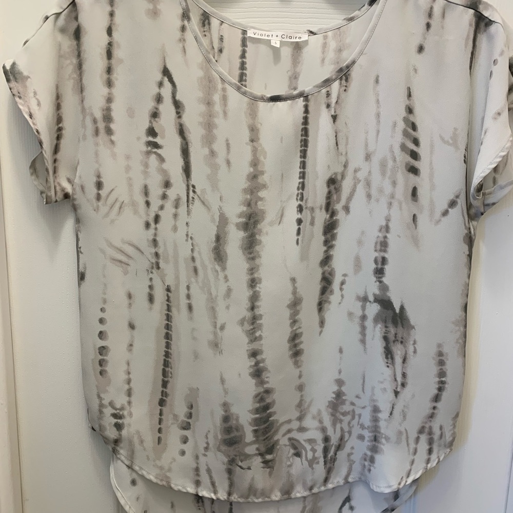 Transitional top